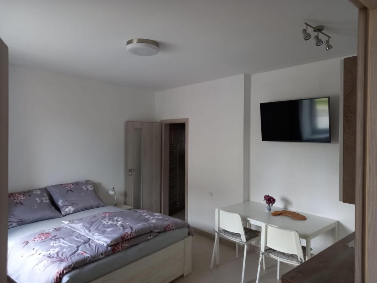 Penzion U Strejcku Veselí nad Lužnicí Exterior foto